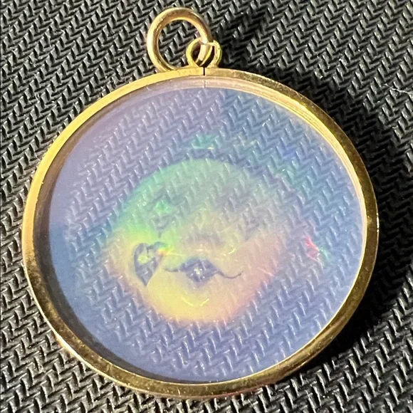 Rare Holygram Mime Gold Pendant - Picture 2 of 2